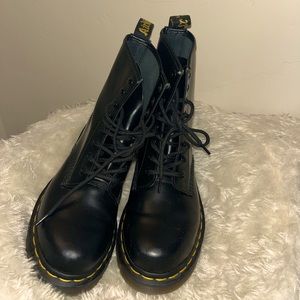 Dr. Martens 1460, Size 8 (Women)